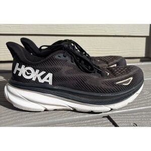 Hoka One One Clifton 9 Women's Running Shoes Black White Lightweight Size 7B